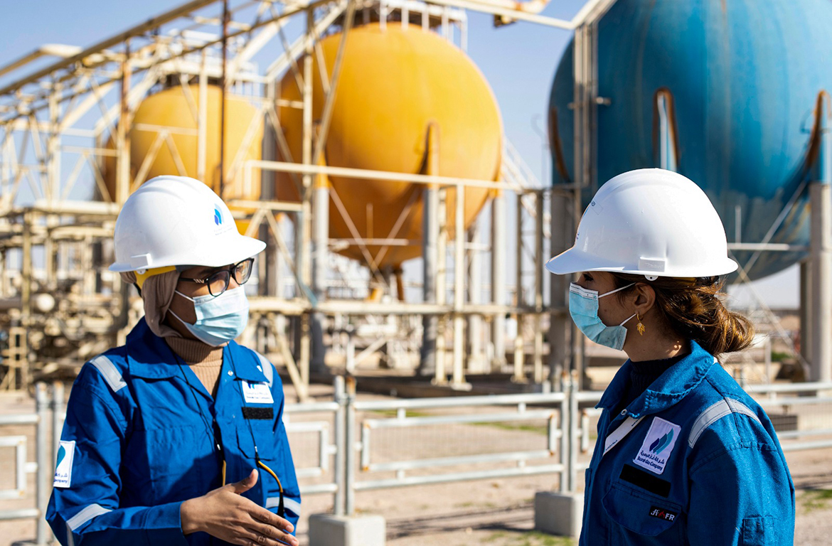 BASRA: Safa Al-Saeedi (right) and Dalal Abedlamir are two of 180 women among the 5,000 employees of the Basrah Gas Company. – AFP