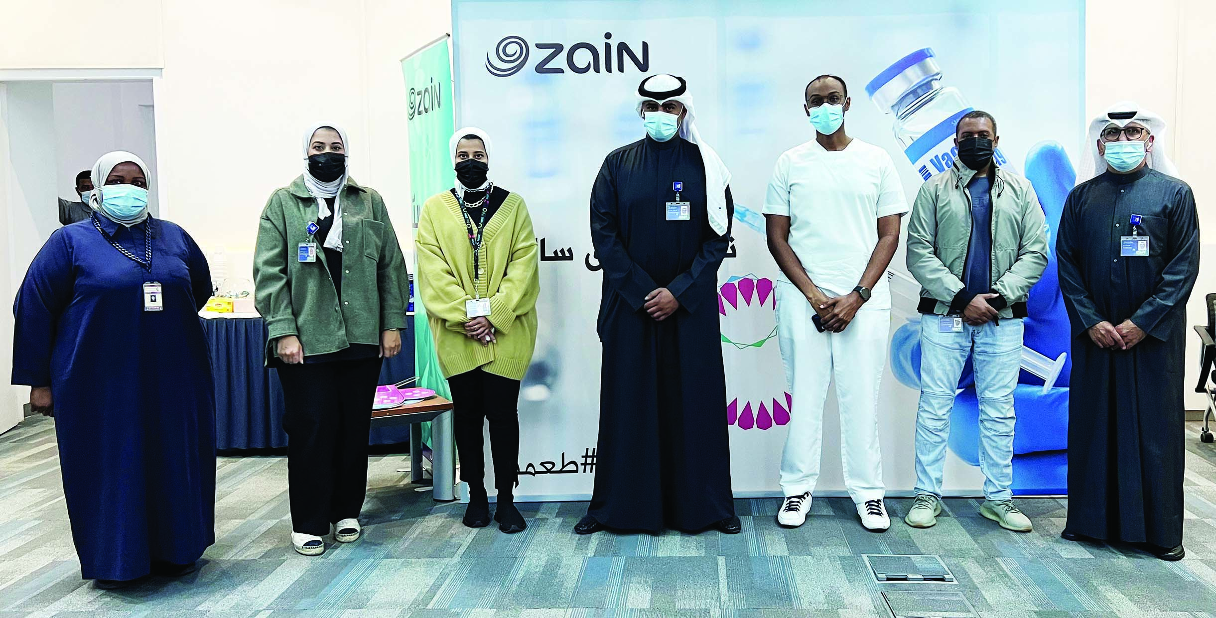 KUWAIT: Zain officials with the Ministry of Health’s team during the vaccination campaign.