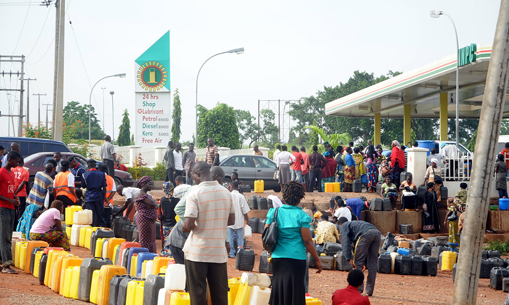 LAGOS: The fuel shortage started last week in the commercial city of Lagos and administrative capital Abuja with few petrol stations selling the product.