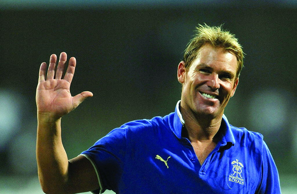 MUMBAI: Australian bowling legend Shane Warne leaves the field after his last international match at Wankhede Stadium in this May 20, 2011 file photo. - AFP n