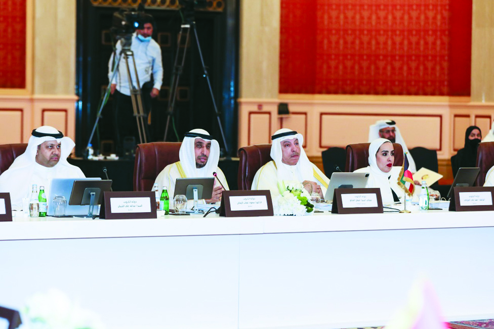 Kuwaiti Audit Bureau delegation, headed by Faisal Al-Shaya 