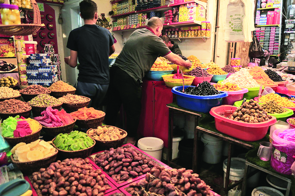 Gazans' Ramadan habits return  after COVID-19 restrictions