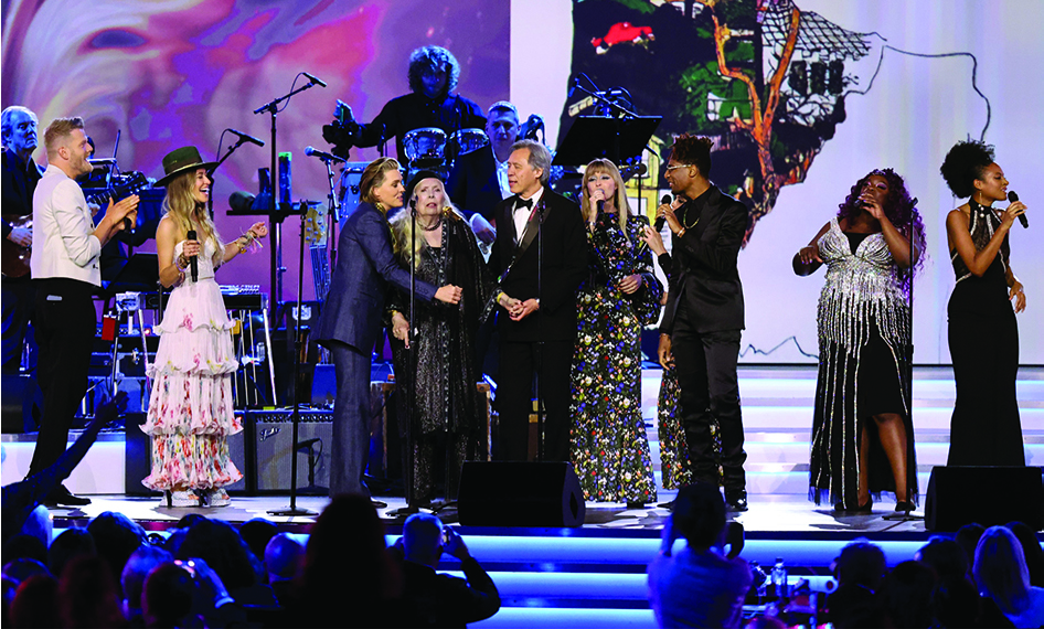 Scott Hoying, Lauren Daigle, Brandi Carlile, Joni Mitchell, Holly Laessig, Jon Batiste, Yola, and Allison Russell onstage during MusiCares Person of the Year honoring Joni Mitchell at MGM Grand Marquee Ballroom in Las Vegas, Nevada.—AFP photos