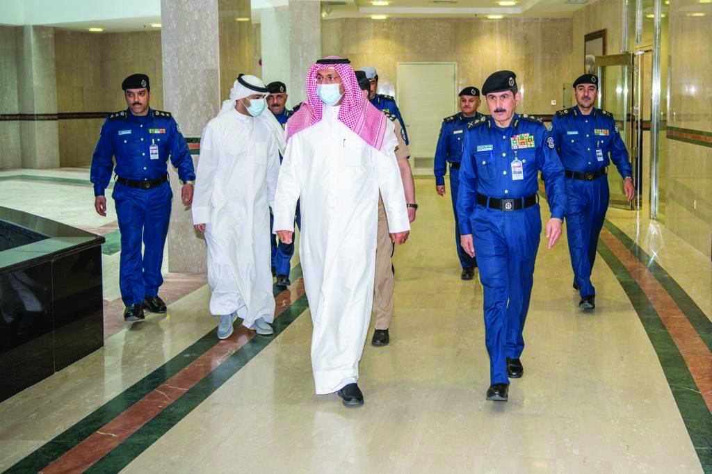 KUWAIT: First Deputy Prime Minister and Minister of Interior Lt Gen Sheikh Ahmad Al-Nawaf Al-Ahmad Al-Sabah arrives to attend a meeting with senior Kuwait Fire Force officials.