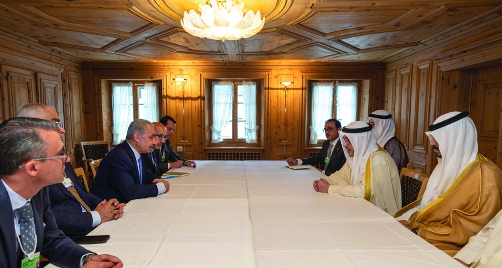 DAVOS: Kuwait's Foreign Minister Sheikh Dr Ahmad Nasser Al-Sabah holds talks with Palestinian Prime Minister Mohammad Shtayyeh. - KUNA photos