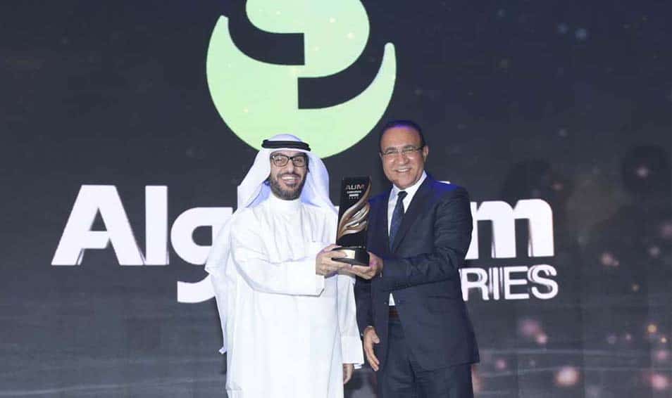 KUWAIT: Chief Human Resources Officer at Alghanim Industries Anas Al-Ateeqi (left) receives the award.