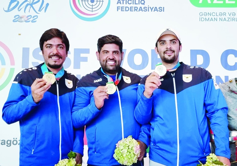 BAKU: Kuwaiti shooters pose with their medals.
