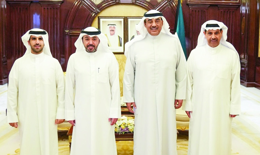 KUWAIT: His Highness the Prime Minister Sheikh Sabah Al-Khaled Al-Sabah meets Director General of the Public Authority for Sports Dr Humoud Al-Shimmary, President of Kuwait Olympic Committee Sheikh Fahad Nasser Al-Sabah and Youth Affairs Minister Mohammed Al-Rajhi. - KUNA
