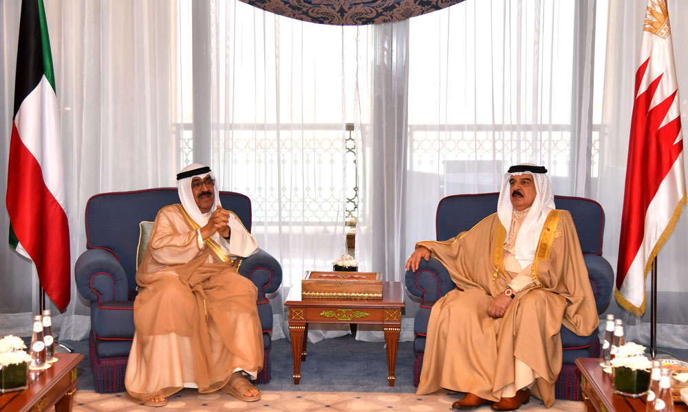 His Highness the Amir's representative, His Highness the Crown Prince visits Bahrain King in Jeddah