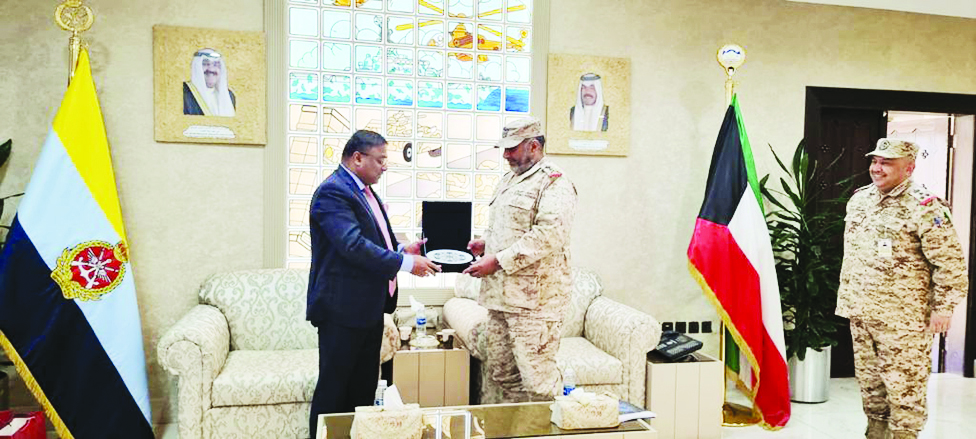 KUWAIT: Kuwait's Army Chief of Staff Lieutenant General Sheikh Khaled Al-Saleh Al-Sabah exchanges gifts with Indian Ambassador to Kuwait Sibi George.