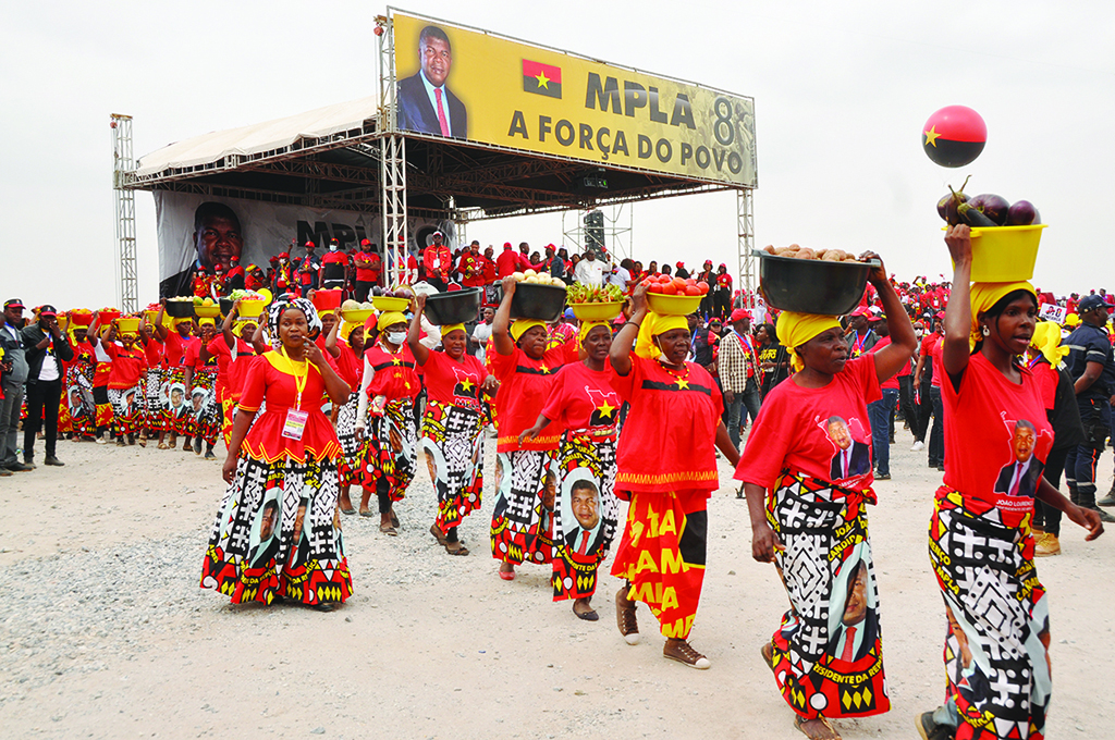 LUANDA, Angola: Supporters of Joao Lourenco, Angola's President and presidential candidate of the the Popular Movement for the Liberation of Angola (MPLA) gather during a campaign rally in Luanda on August 20, 2022, ahead of the Angola elections scheduled for August 24, 2022. - AFP