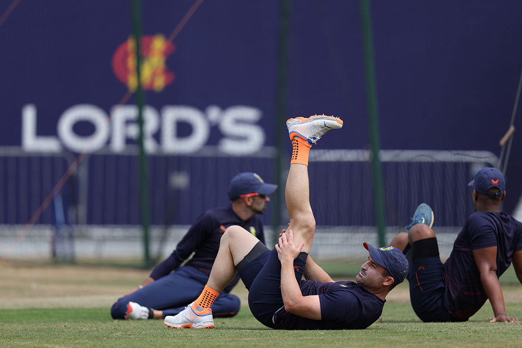LONDON: South Africa’s captain Dean Elgar takes part in a practice session at Lord’s cricket ground in London on August 15, 2022 ahead of South Africa’s first Test against England. – AFP