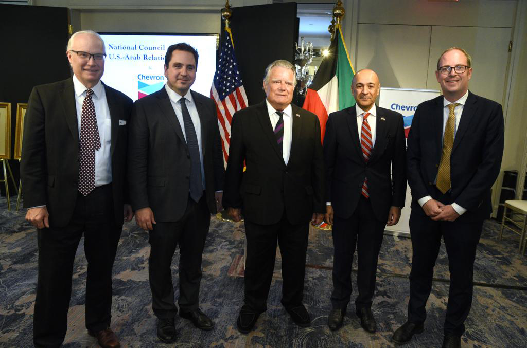 WASHINGTON: Kuwait's Ambassador to the US Jasem Al-Budaiwi poses for a photo with US Department of Defense Principal Deputy Assistant Secretary for International Security Affairs Ilan Goldenberg, Deputy Assistant Secretary of State Daniel Benaim, US Special Envoy for Yemen Timothy Lenderking and National Council on US-Arab Relations Founding President and CEO John Duke Anthony. - KUNA