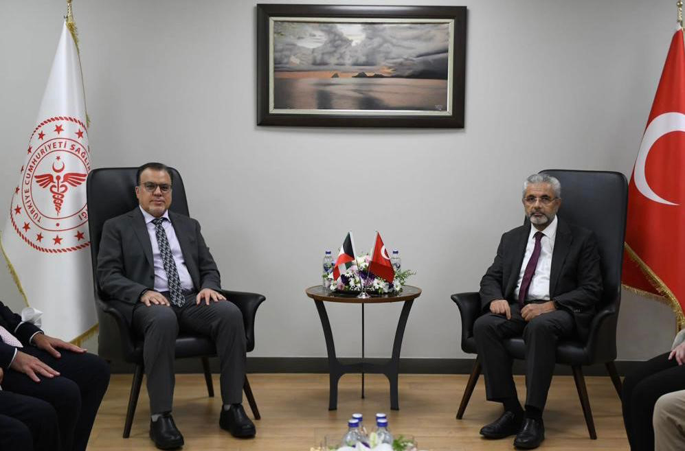 ISTANBUL: Kuwaiti Health Minister Khaled Al-Saeed meets with Turkish Deputy Minister of Health Sabahattin Aydin. - KUNA