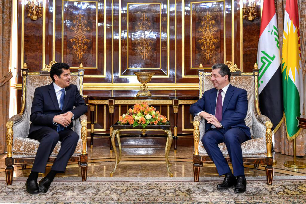 IRBIL: General Consul in Irbil Othman Daoud delivers his credentials to Iraq's Kurdistan president Mesrur Barzani.- KUNA