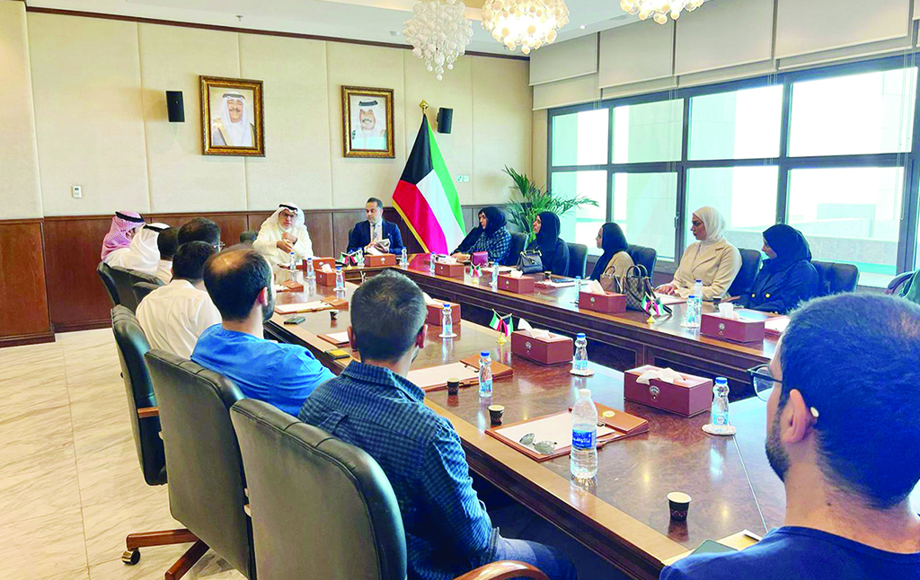 KUWAIT: Dr Khalid Al-Saeed addresses the concerns raised by the KIMS representatives.