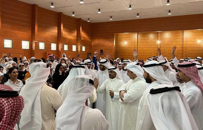 KUWAIT: Protestors from the social development sector in talks with officials.