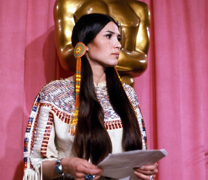 Sacheen Littlefeather at the Academy Awards in 1973. (Photo Credit: Globe Photos)