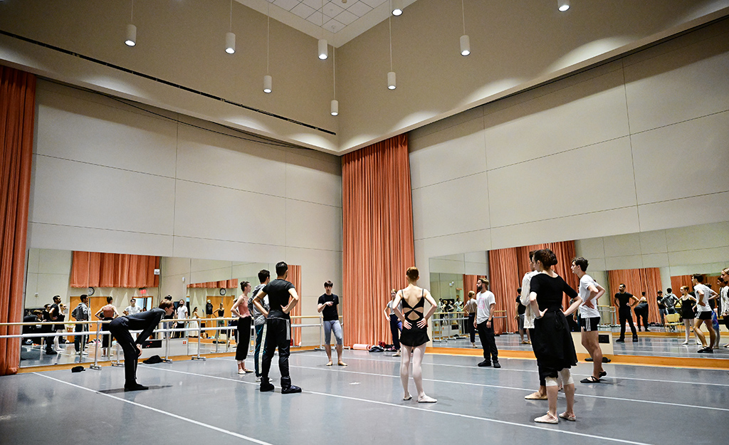 Artistic director Xander Parish instructs dancers rehearsing at the Segerstrom Center for the Arts.— AFP photos 