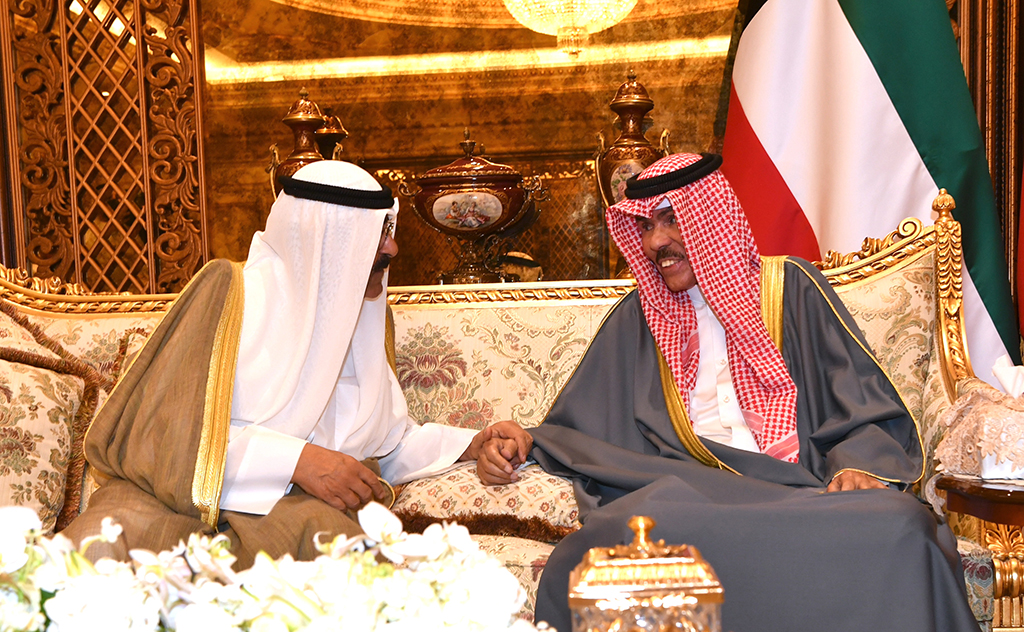 KUWAIT: HH the Amir Sheikh Nawaf Al-Ahmad Al-Jaber Al-Sabah receives HH the Crown Prince Sheikh Mishal Al-Ahmad Al-Jaber Al-Sabah at Dar Yamama Palace on Oct 5, 2022. - KUNA photos