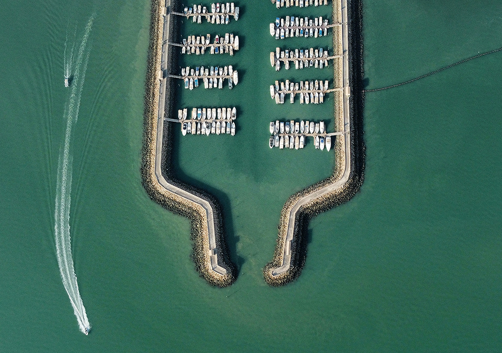 KUWAIT: An aerial view of the Arabian Sea along the Gulf Road where yachts are anchored on Sunday. – Photo by Yasser Al-Zayyat