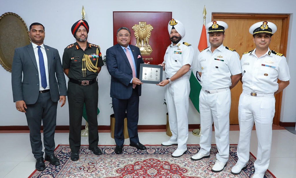KUWAIT: Indian Ambassador Sibi George presents a memento to Captain Sarvpreet Singh on Tuesday