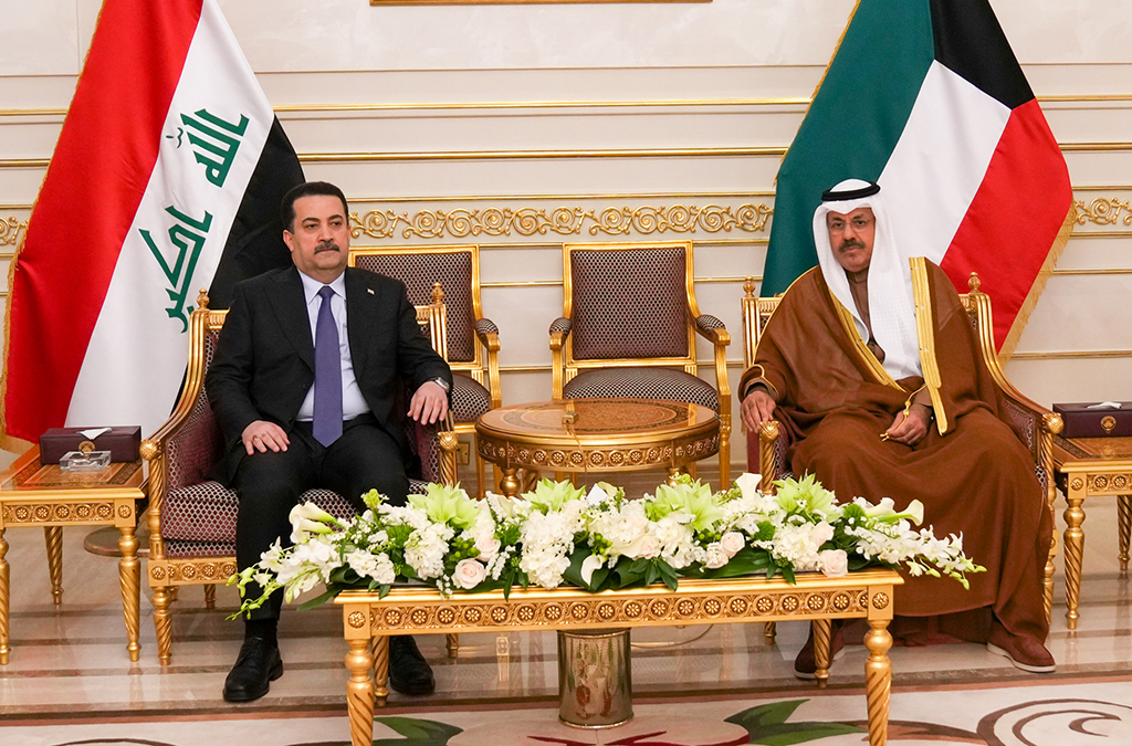 KUWAIT: His Highness the Prime Minister Sheikh Ahmad Nawaf Al-Ahmad Al-Sabah holds official talks with visiting Iraqi Prime Minister Mohammad Shia Al-Sudani on Wednesday at Bayan Palace. - KUNA