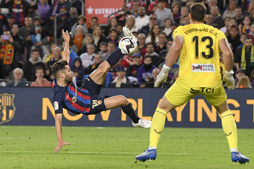 BARCELONA: Barcelona’s Spanish defender Jordi Alba kicks the ball during the Spanish league football match between FC Barcelona and UD Almeria on November 5, 2022. – AFP