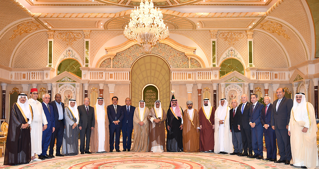 KUWAIT: HH the Crown Prince Sheikh Mishal Al-Ahmad Al-Jaber Al-Sabah receives heads of GCC, Arab chambers of commerce on Nov 9, 2022. – KUNA