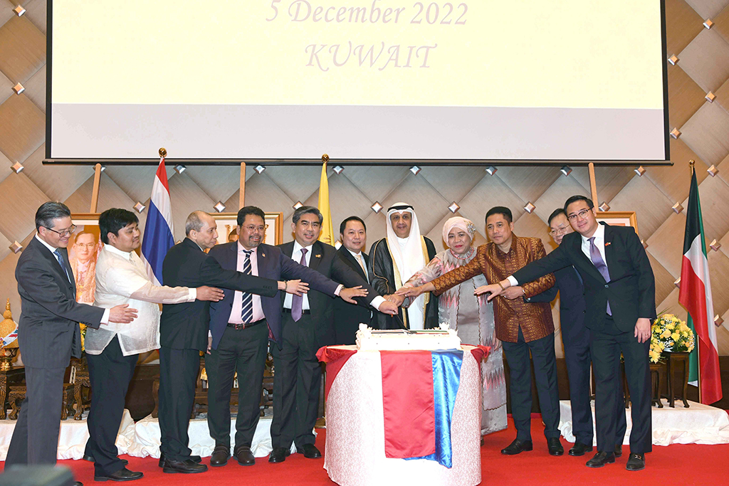 KUWAIT: Reception held by Thailand Embassy in Kuwait on its National Day. – KUNA