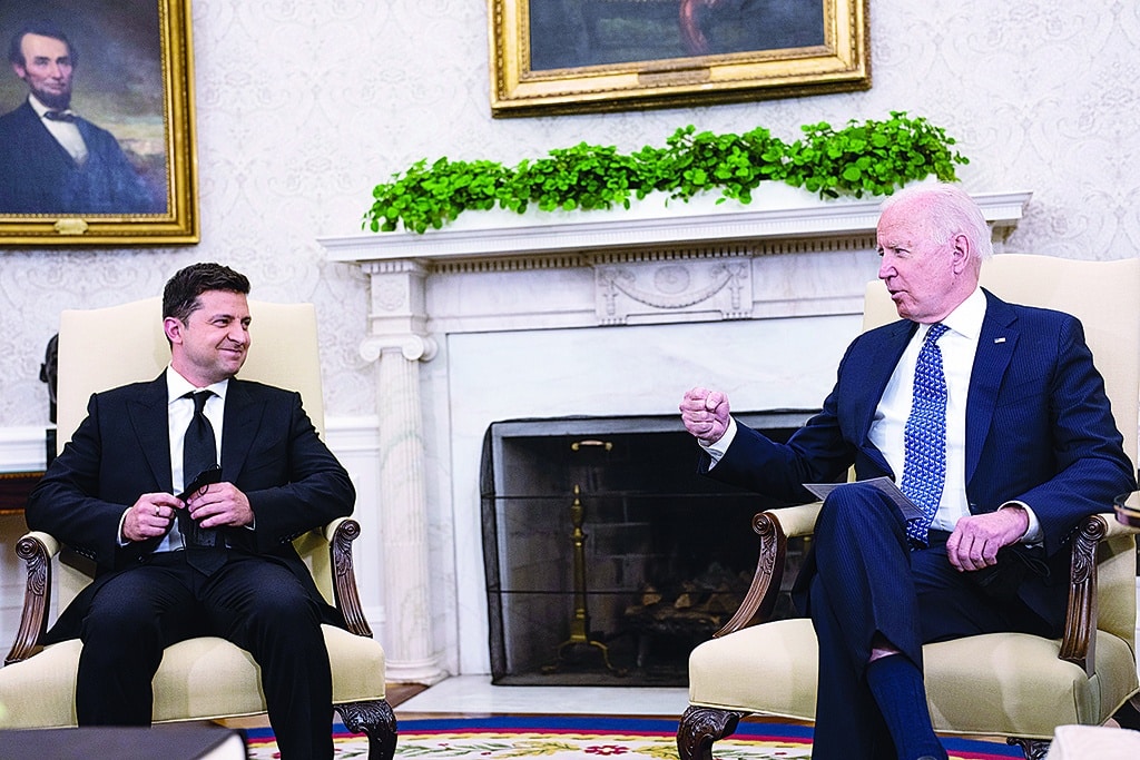 WASHINGTON: File photo shows Ukrainian President Volodymyr Zelensky (L) meets with US President Joe Biden in the Oval Office at the White House on September 01, 2021 in Washington. This was the two leaders' first face-to-face meeting and the first by a Ukrainian leader in more than four years. - AFP