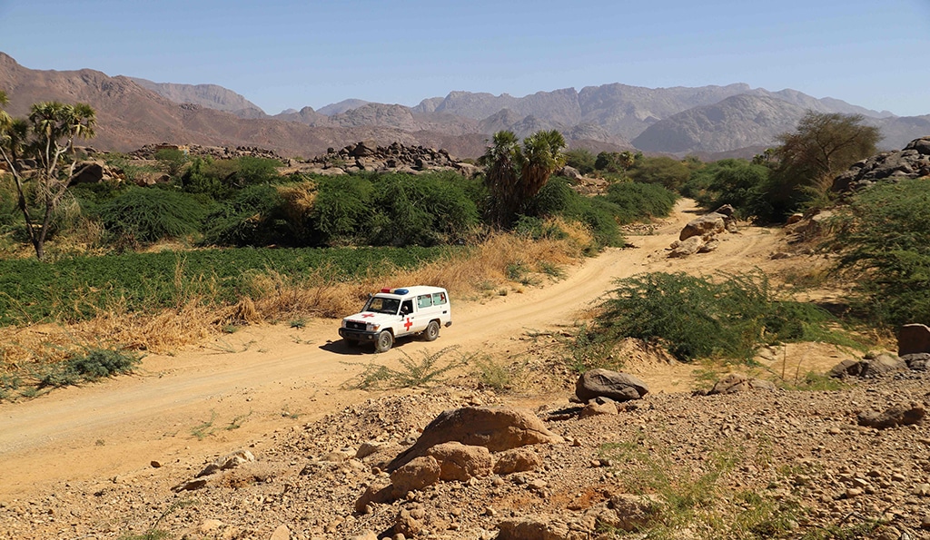 IFEROUANE: A 4x4 ambulance drives on a road between Iferouane and Souloufeta. This is the only ambulance that works to evacuate patients of serious cases from the Iferouane health center to Arlit or Agadez. – AFP