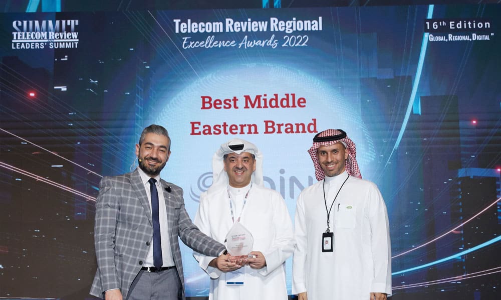 Waleed Al Khashti (Zain Kuwait) &amp; Rayan Al Turki (Zain KSA) receive the Best Brand award