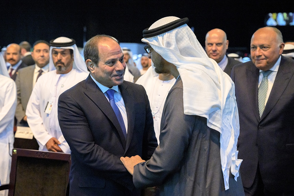 DUBAI: UAE President Sheikh Mohamed bin Zayed Al-Nahyan meets Egyptian President Abdel Fattah Al-Sisi during the 2023 World Government Summit on Feb 13, 2023. – AFP