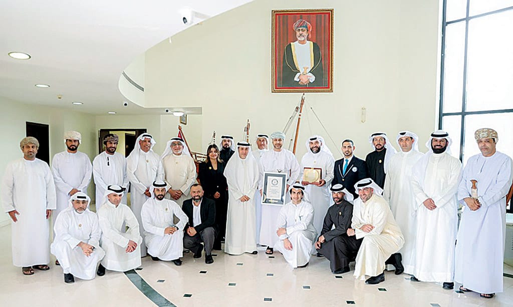 Kuwait's voluntary team Kflag with Omani Minister of Culture. - KUNA