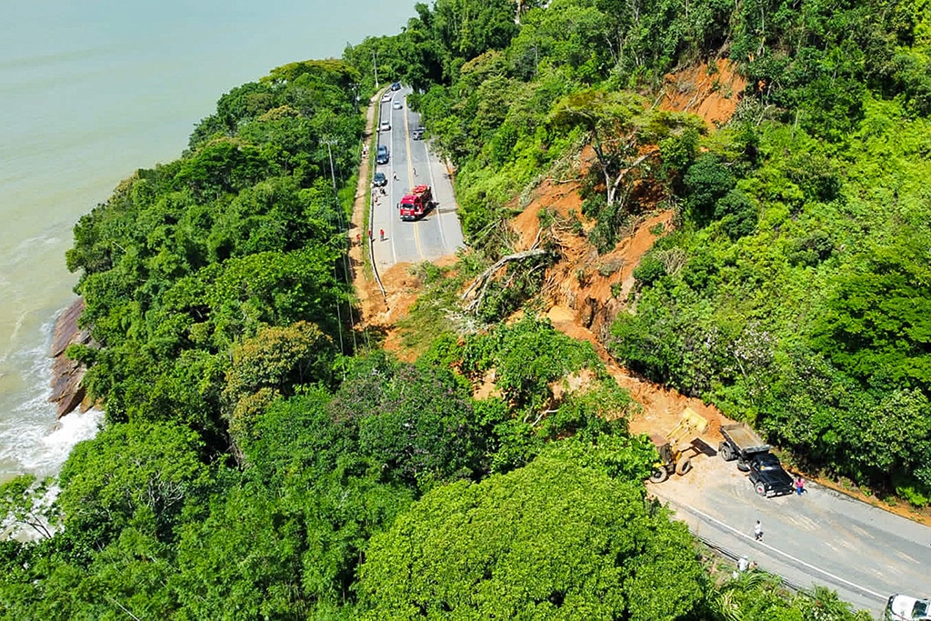 UBATUBA, Brazil: The SP-55 highway is blocked by a landslide in this municipality on the north coast of the state of Sao Paulo on Feb 19, 2023. - AFP