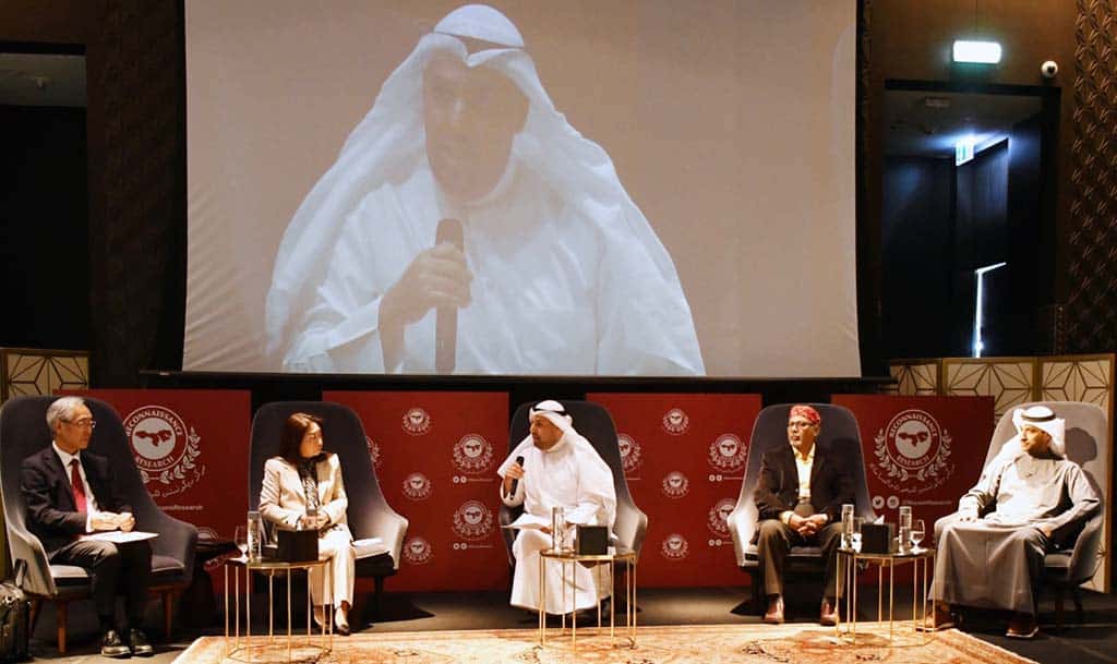 KUWAIT: Experts discuss the importance of deepening GCC-Asia ties in preserving energy security in south and east Asia. – KUNA photos