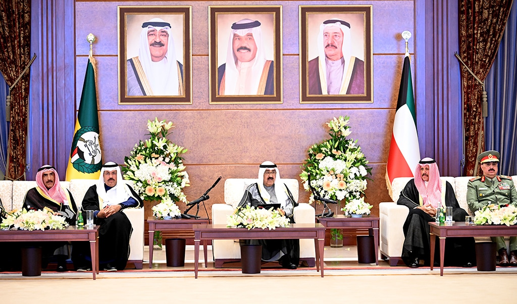 KUWAIT: HH the Crown Prince Sheikh Mishal Al-Ahmad Al-Jaber Al-Sabah (center), His Highness the Prime Minister Sheikh Ahmad Nawaf Al-Ahmad Al-Sabah (second left) and Kuwait National Guard Vice PresidentnSheikh Faisal Nawaf Al-Ahmad Al-Sabah (second right) with other senior officials pictured at the NationalnGuard headquarters on April 3, 2023. — KUNA