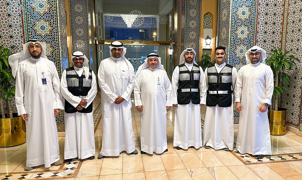 Al Musaibeeh and Shadad with Zain and Grand Mosque teams.