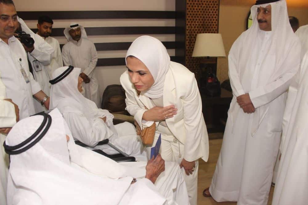KUWAIT: Minister of Social Affairs, Women's Affairs and Childhood Mai Al-Baghli is seen during a visit to a social care home. - KUNA