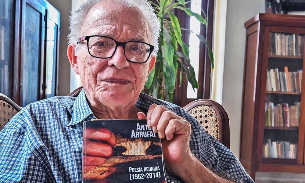 Cuban writer Anton Arrufat at his home in Havana, September 15, 2022, during an interview with AFP. Arrufat (87), a transcendent figure of Cuban culture, was one of the intellectuals marginalized for homosexuality, religious beliefs and political opinions in the 1970s. In a few days, Cuba will submit to referendum a new Family Code that, among other changes, will legalize same-sex marriage.