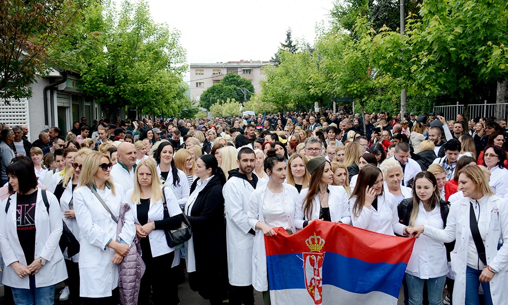 ZVECAN: Hundreds of ethnic Serbs gather outside Zvecan town hall, in northern Kosovo, on May 31, 2023. Tensions remained high after violent clashes earlier this week between ethnic Serbs and NATO-led peacekeepers over the recent appointment of elected Albanian Mayors in the town. – AFP