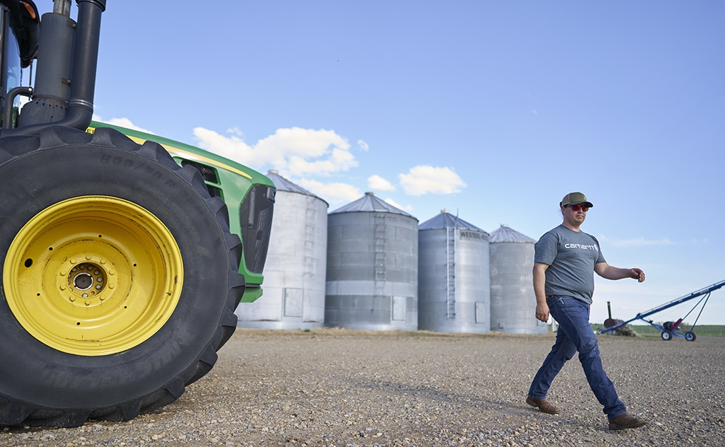 Canadian Prairies farmers try to adapt to a warming world | Kuwait Times  Newspaper