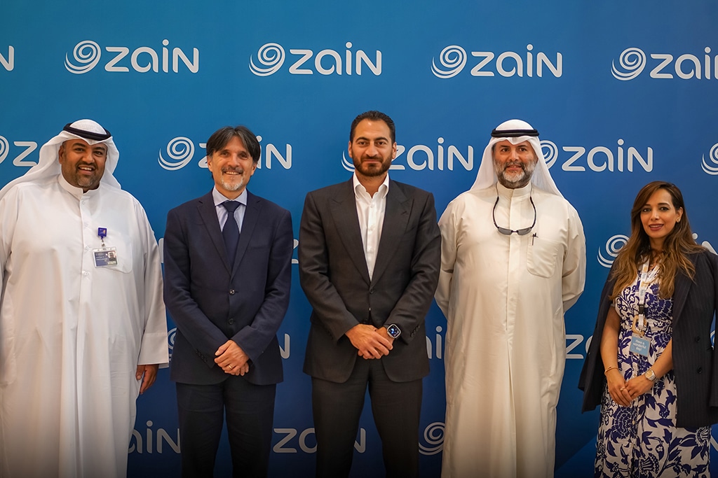 Malek Hammoud and Gartner VP Analyst, Vittorio D’Orazio with Zain officials and entrepreneurs.