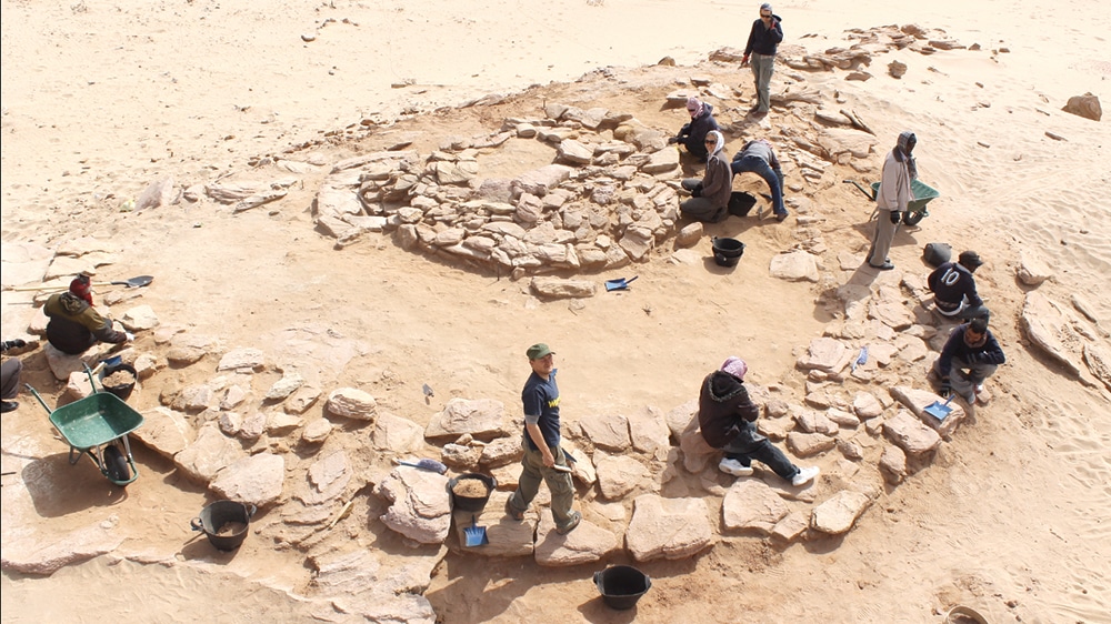 An Italian excavations team works during an expedition in Failaka.