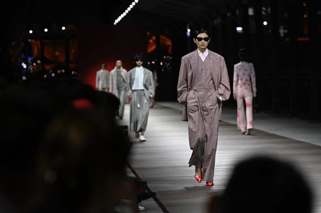 Kenzo presents first fashion show in China Kuwait Times Newspaper