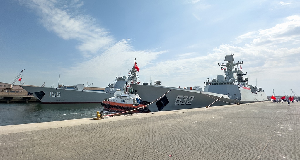 Chinese 44th naval fleet docks at Shuwaikh port