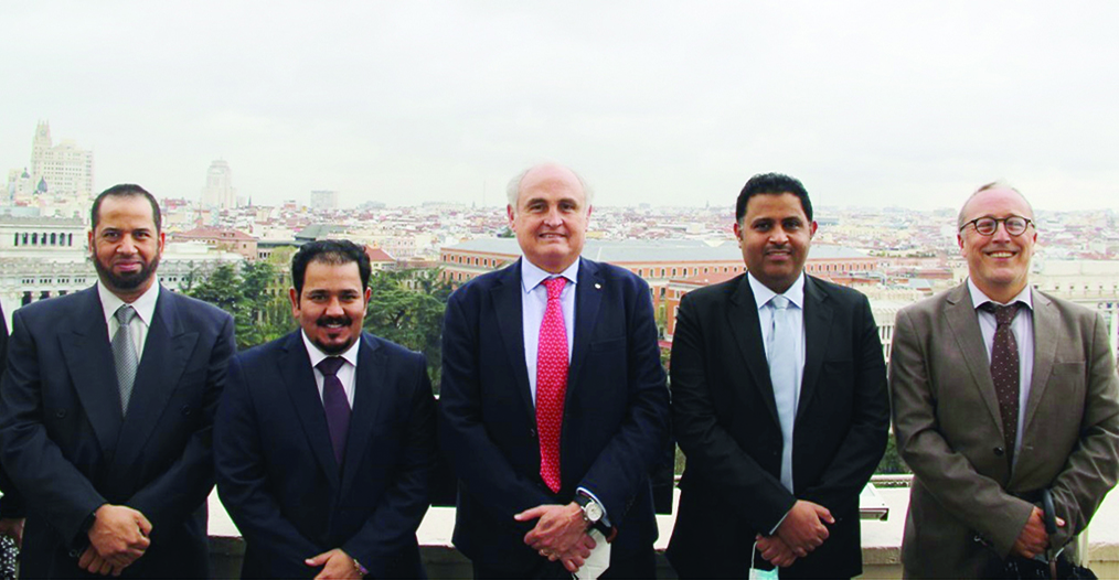MADRID: Delegation representing Kuwait Municipal Council poses for a group photo.- KUNA